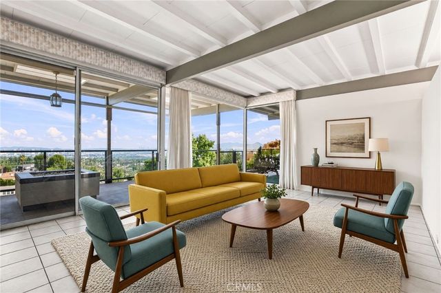 1345 Paseo Redondo, Burbank, CA 91501