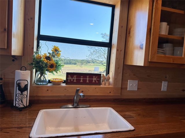 1360 County Road 137, Gatesville, TX 76528
