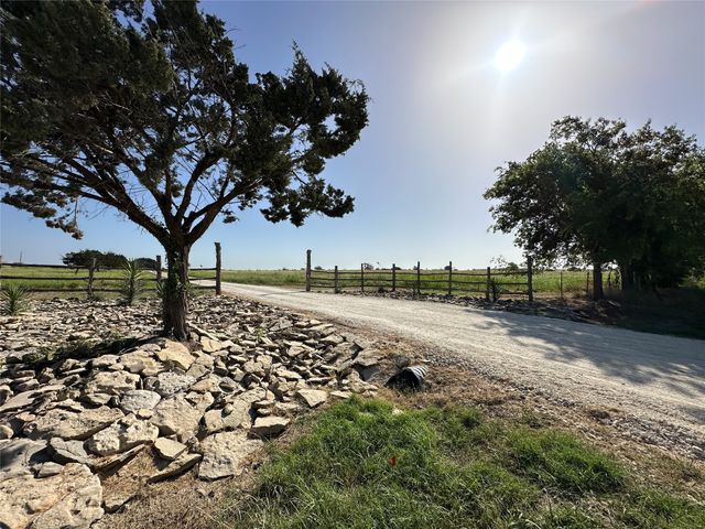 1360 County Road 137, Gatesville, TX 76528