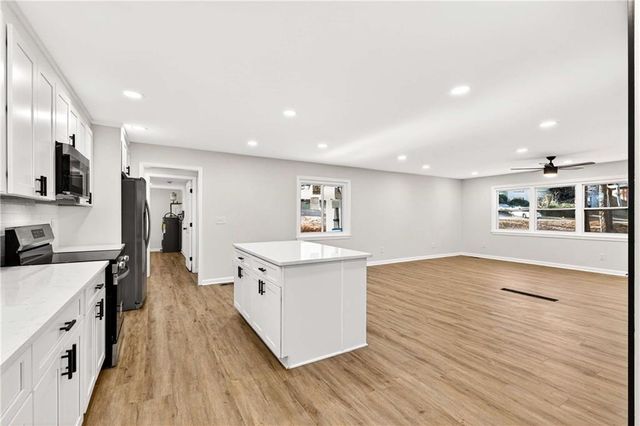 2497 Glenrock Drive, Decatur, GA 30032