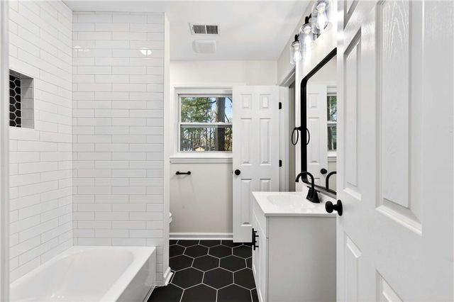 2497 Glenrock Drive, Decatur, GA 30032