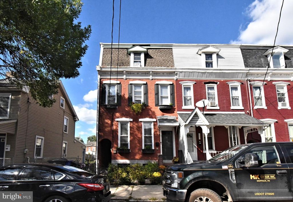 435 WALNUT ST #, Pottstown, PA 19464 — photo 3