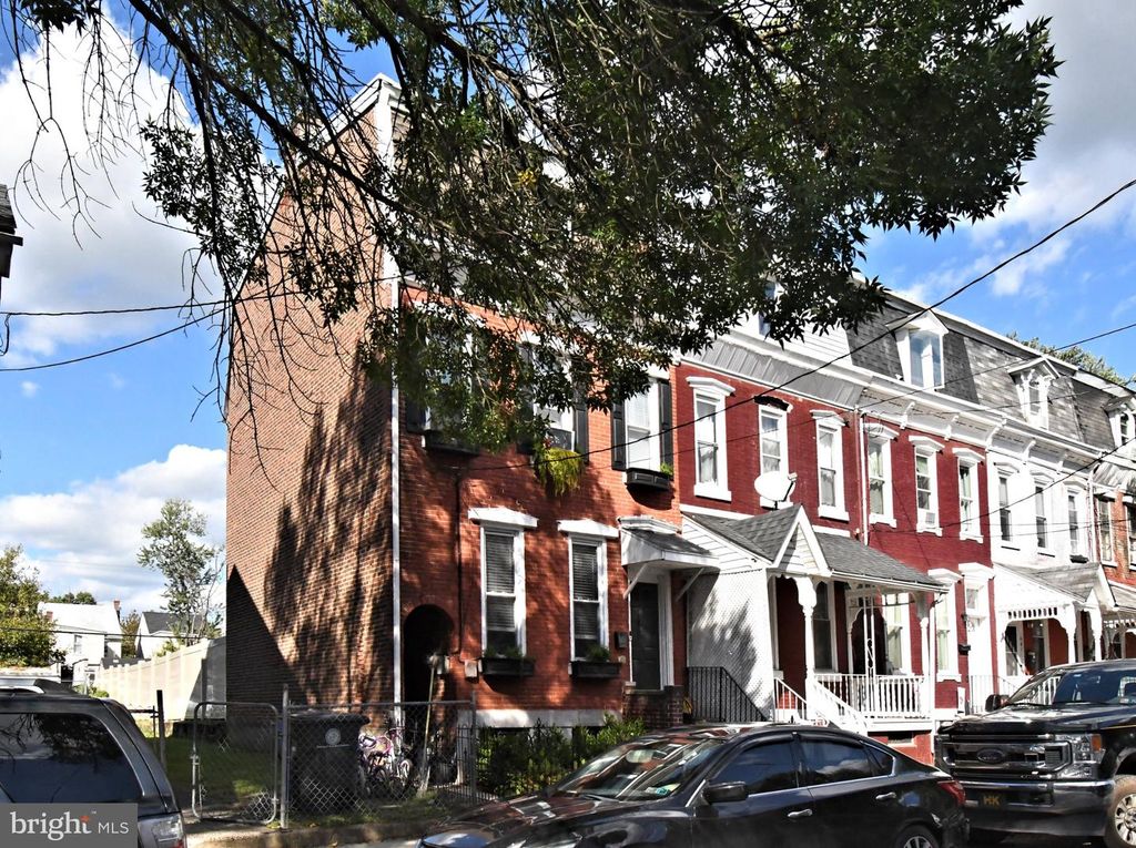 435 WALNUT ST #, Pottstown, PA 19464 — photo 4