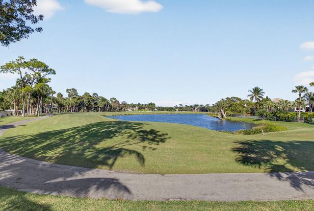 7650 Preserve Drive, West Palm Beach, FL 33412
