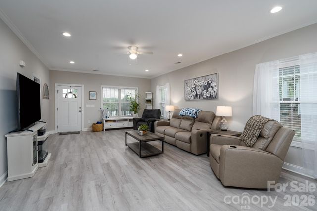 109 Wayne Avenue, Kannapolis, NC 28081