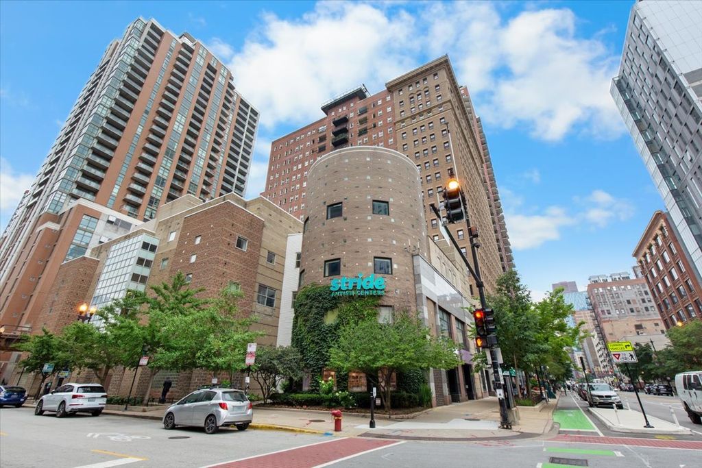 40 E 9TH Street 1205, Chicago, IL 60605 — exterior