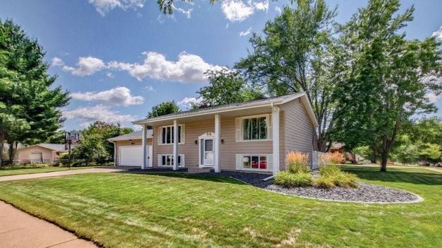 903 Pamela Place, Eau Claire, WI 54701