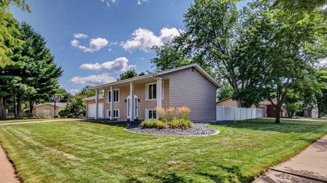 903 Pamela Place, Eau Claire, WI 54701