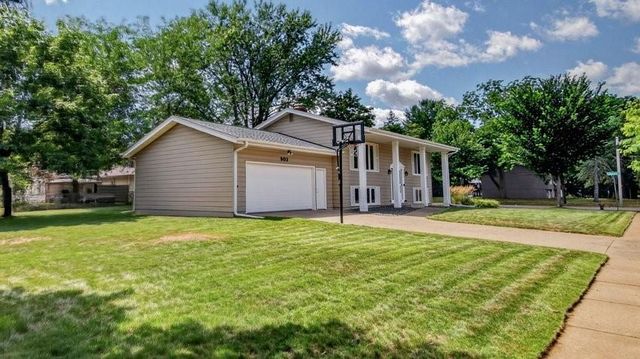 903 Pamela Place, Eau Claire, WI 54701