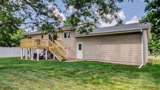 903 Pamela Place, Eau Claire, WI 54701