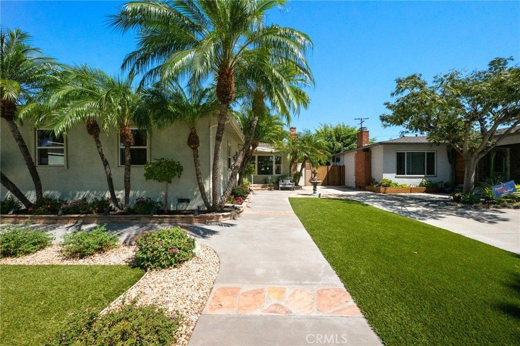 2019 Valencia, Santa Ana, CA 92706 — photo 2