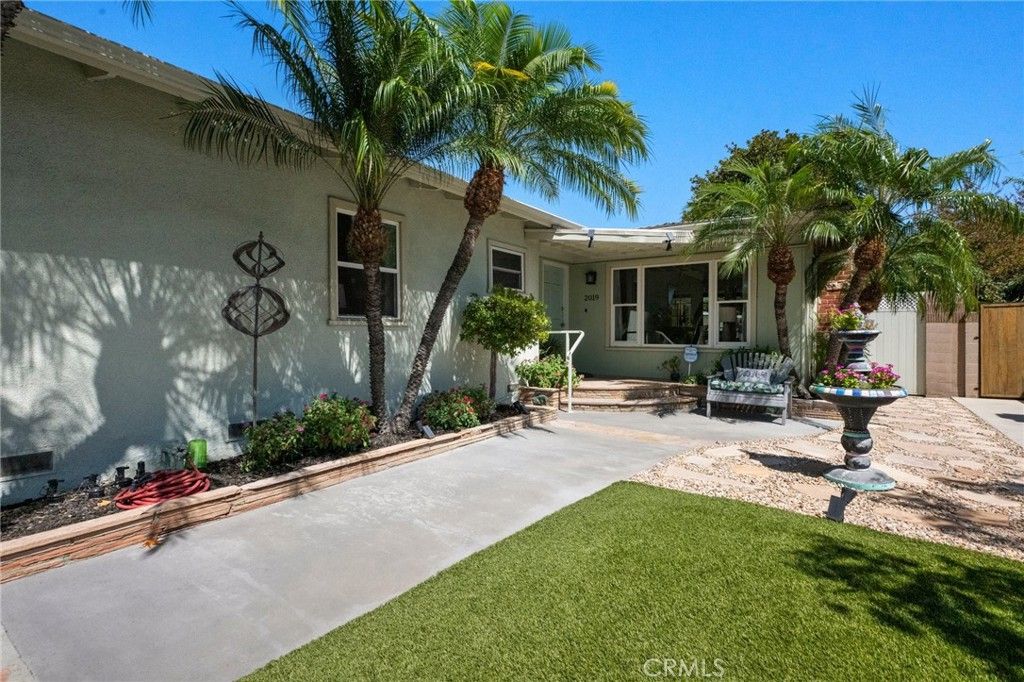 2019 Valencia, Santa Ana, CA 92706 — photo 4