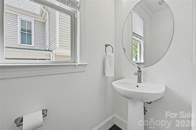 1102 Yale Place, Charlotte, NC 28209