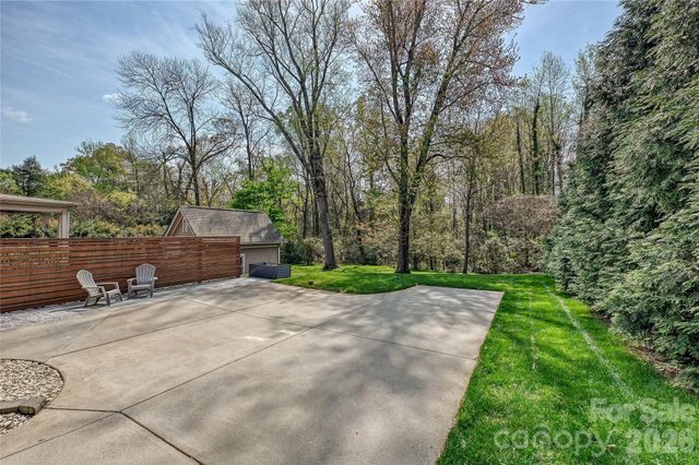 1102 Yale Place, Charlotte, NC 28209