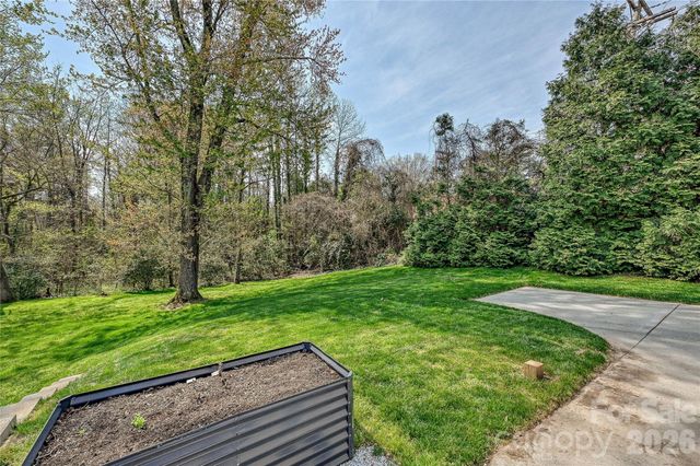 1102 Yale Place, Charlotte, NC 28209