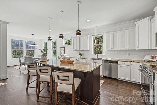 1102 Yale Place, Charlotte, NC 28209