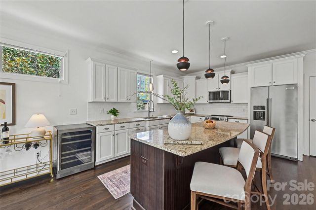 1102 Yale Place, Charlotte, NC 28209