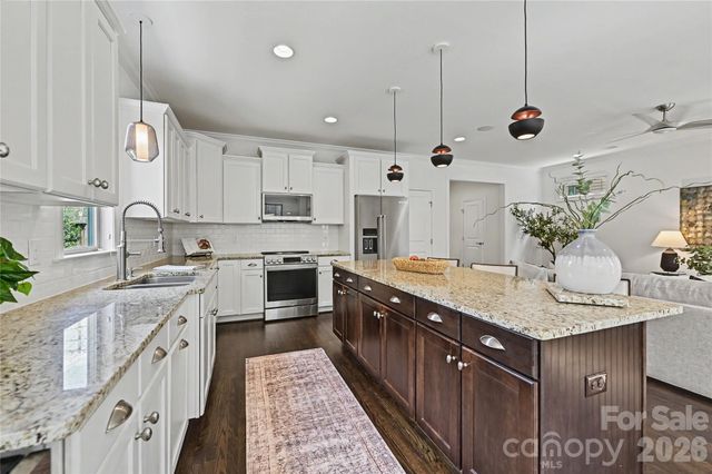 1102 Yale Place, Charlotte, NC 28209