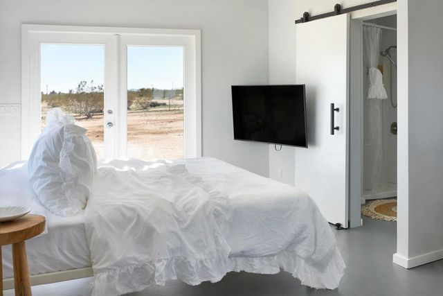 2250 Delgada Avenue, Landers, CA 92285