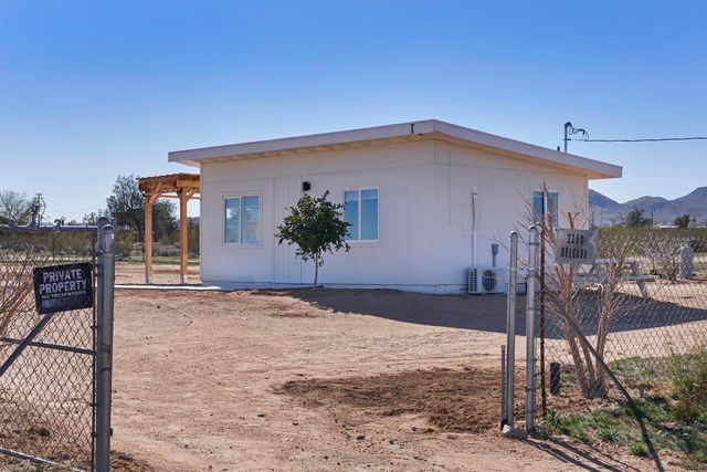 2250 Delgada Avenue, Landers, CA 92285