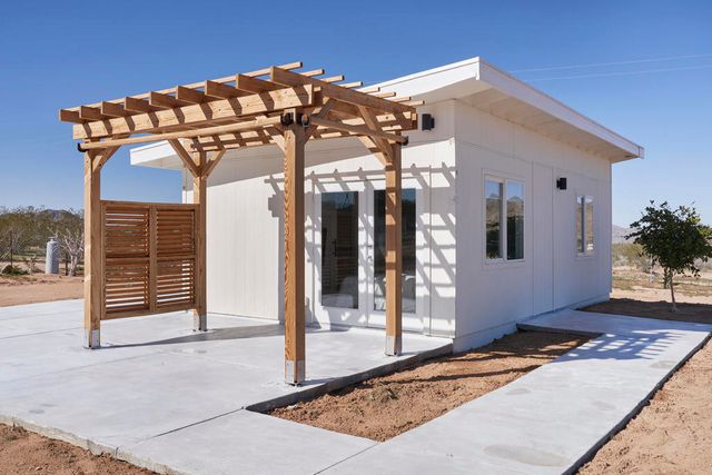 2250 Delgada Avenue, Landers, CA 92285