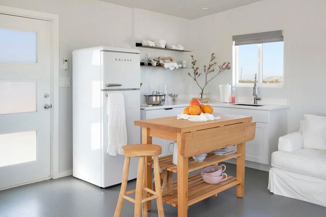 2250 Delgada Avenue, Landers, CA 92285