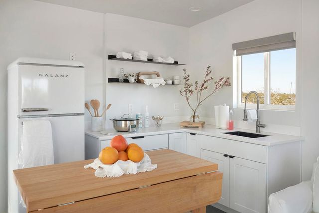 2250 Delgada Avenue, Landers, CA 92285