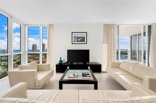 400 Alton Rd 2210, Miami Beach, FL 33139