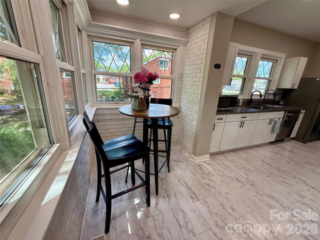 2709 N Main Avenue, Newton, NC 28658