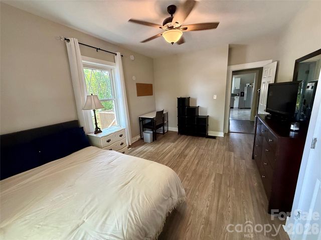 2709 N Main Avenue, Newton, NC 28658