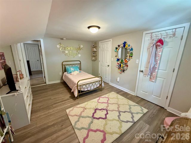 2709 N Main Avenue, Newton, NC 28658