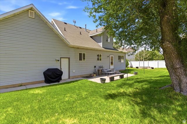 1016 N 525 W, Clinton, UT 84015