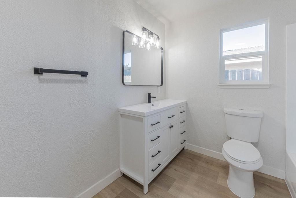 Image 15 of property listing at 614 Maple Street, King City, CA 93930