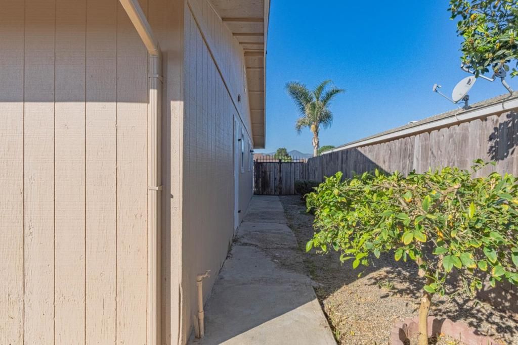 Image 27 of property listing at 614 Maple Street, King City, CA 93930