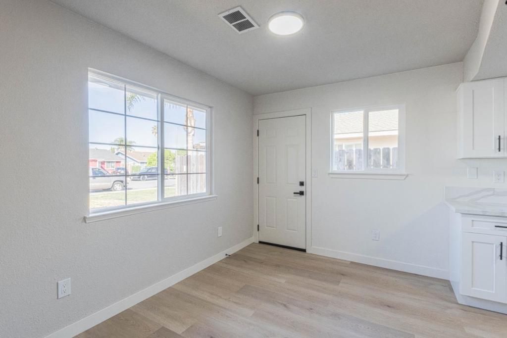 Image 8 of property listing at 614 Maple Street, King City, CA 93930