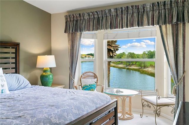 8400 Naples Heritage DR 1524, Naples, FL 34112