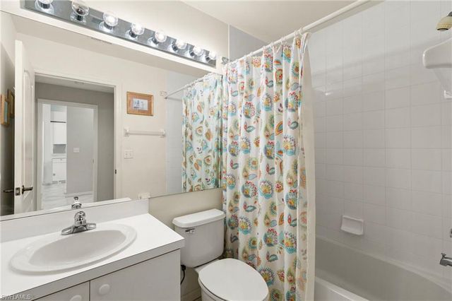 8400 Naples Heritage DR 1524, Naples, FL 34112