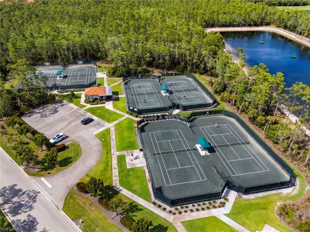 8400 Naples Heritage DR 1524, Naples, FL 34112