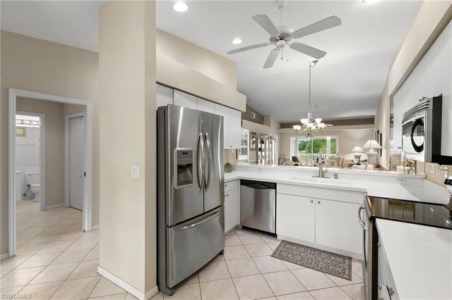 8400 Naples Heritage DR 1524, Naples, FL 34112