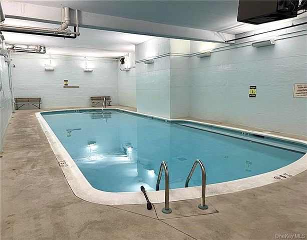 100 Diplomat Drive 8J, Mount Kisco, NY 10549