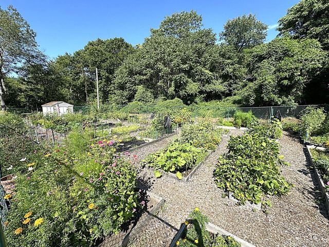 100 Diplomat Drive 8J, Mount Kisco, NY 10549