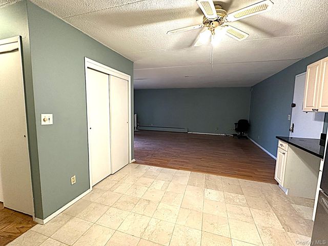 100 Diplomat Drive 8J, Mount Kisco, NY 10549