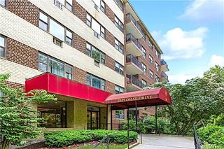 100 Diplomat Drive 8J, Mount Kisco, NY 10549