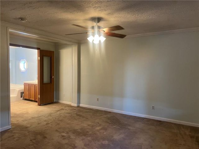 12 NW 1400th Road, Chilhowee, MO 64733