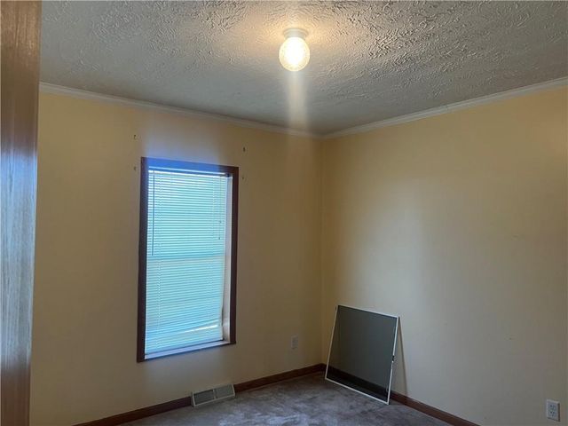 12 NW 1400th Road, Chilhowee, MO 64733