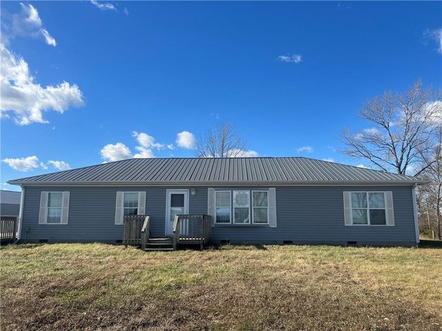 12 NW 1400th Road, Chilhowee, MO 64733