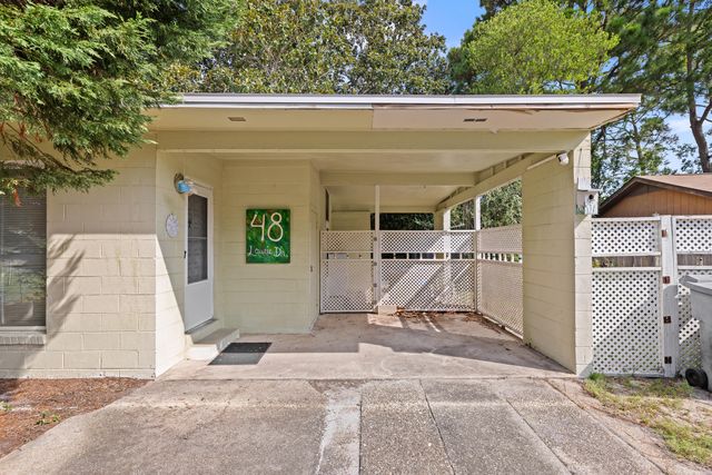 48 NE Laurie Drive, Fort Walton Beach, FL 32548