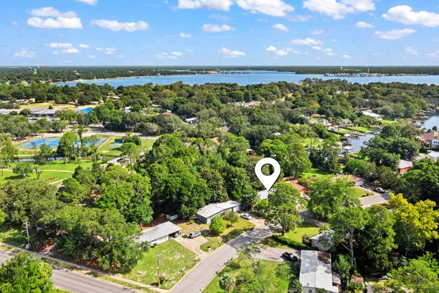 48 NE Laurie Drive, Fort Walton Beach, FL 32548