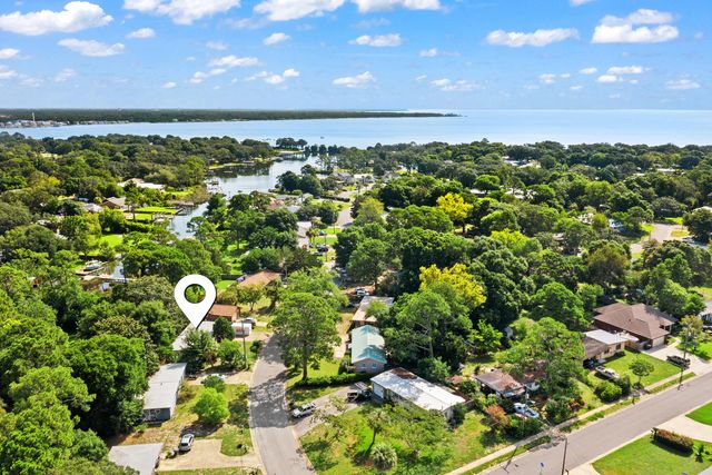 48 NE Laurie Drive, Fort Walton Beach, FL 32548