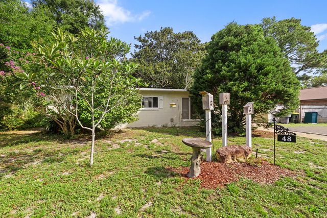 48 NE Laurie Drive, Fort Walton Beach, FL 32548